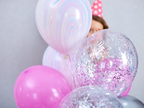 Descubra os melhores truques com cola para balão bubble